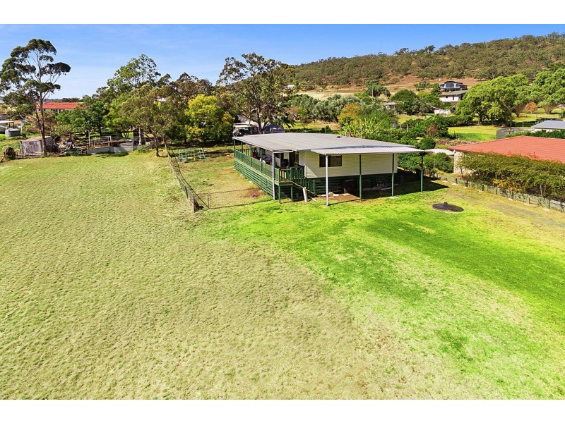 11 Bell Street, Greenmount QLD 4359