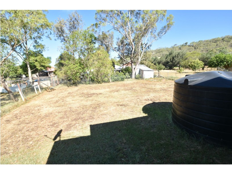 11 Bell Street, Greenmount QLD 4359