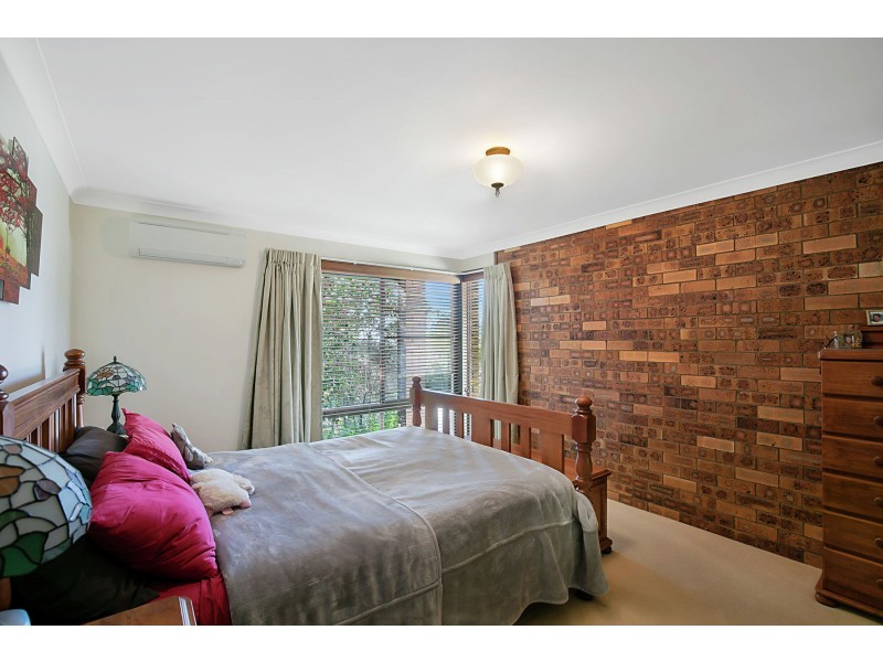 14 Hilltop Crescent, Blue Mountain Heights QLD 4350