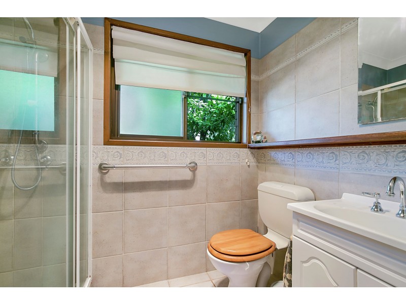 14 Hilltop Crescent, Blue Mountain Heights QLD 4350