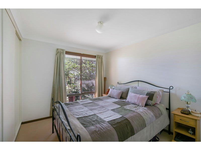14 Hilltop Crescent, Blue Mountain Heights QLD 4350