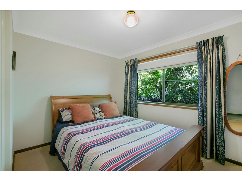 14 Hilltop Crescent, Blue Mountain Heights QLD 4350