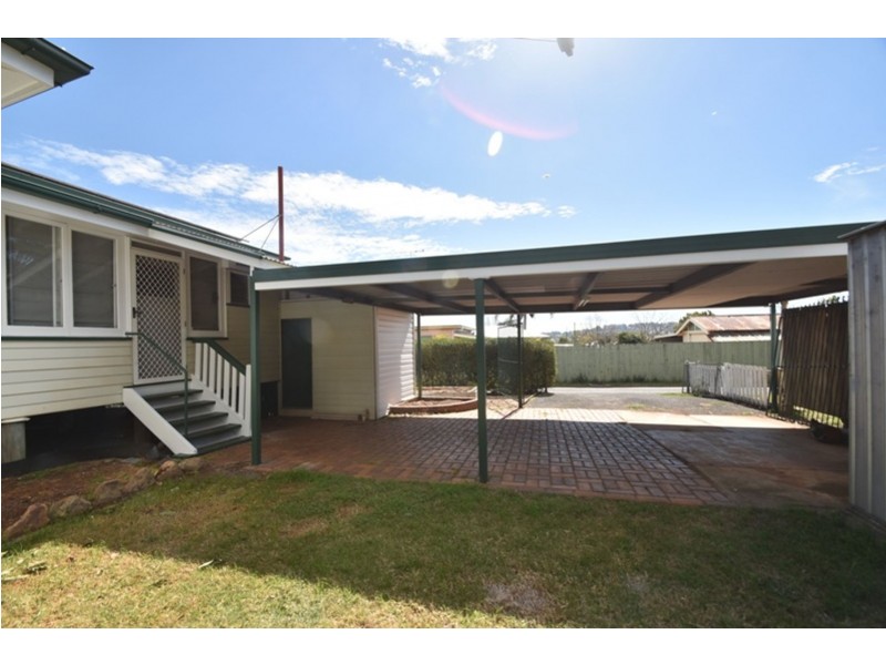 10 Clark Street, South Toowoomba QLD 4350