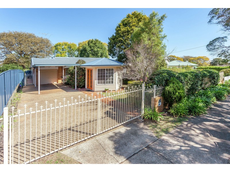 20A Herries Street, East Toowoomba QLD 4350