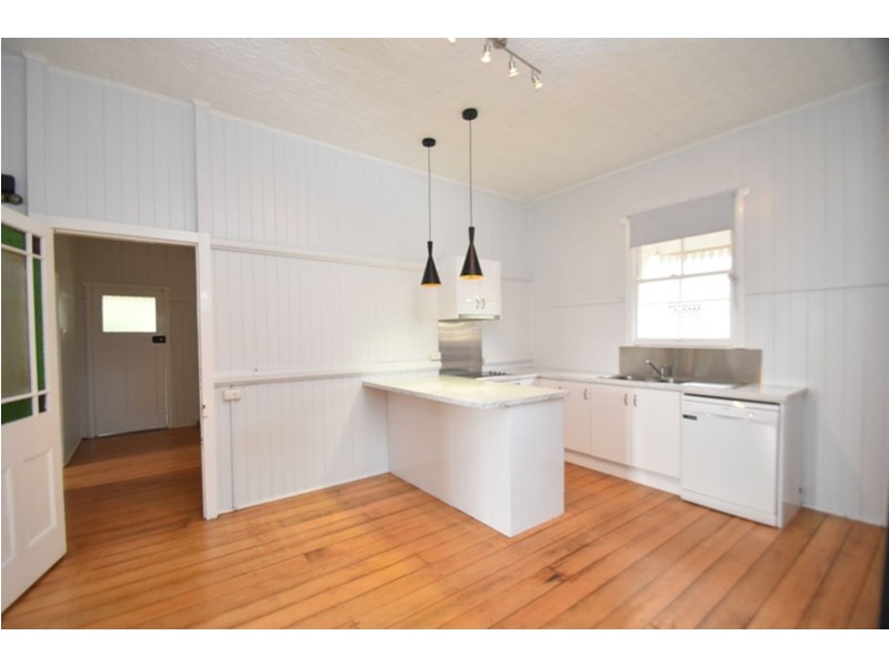 95 Ramsay Street, Centenary Heights QLD 4350