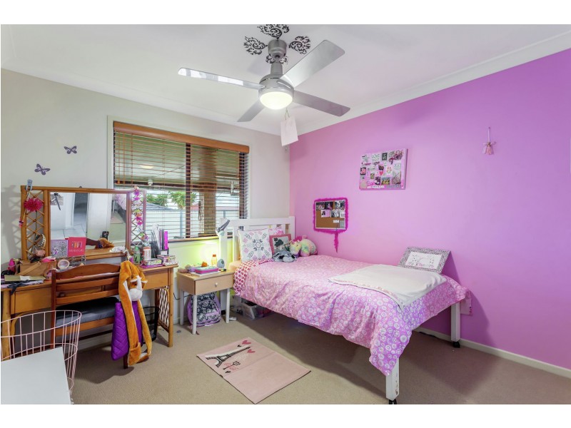 18 Menzies Street, Middle Ridge QLD 4350