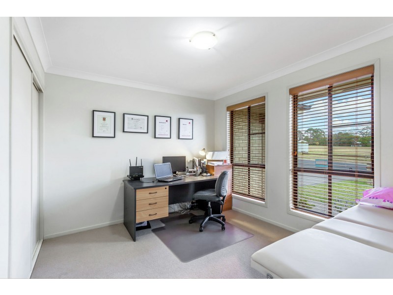 18 Menzies Street, Middle Ridge QLD 4350