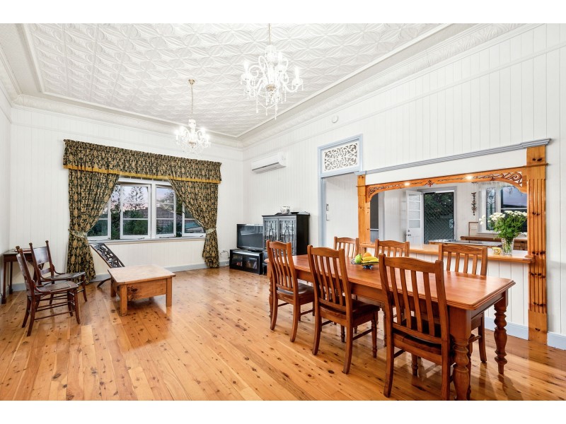 11 Potter Street, South Toowoomba QLD 4350