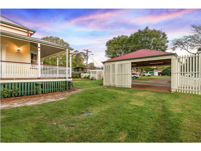 11 Potter Street, South Toowoomba QLD 4350