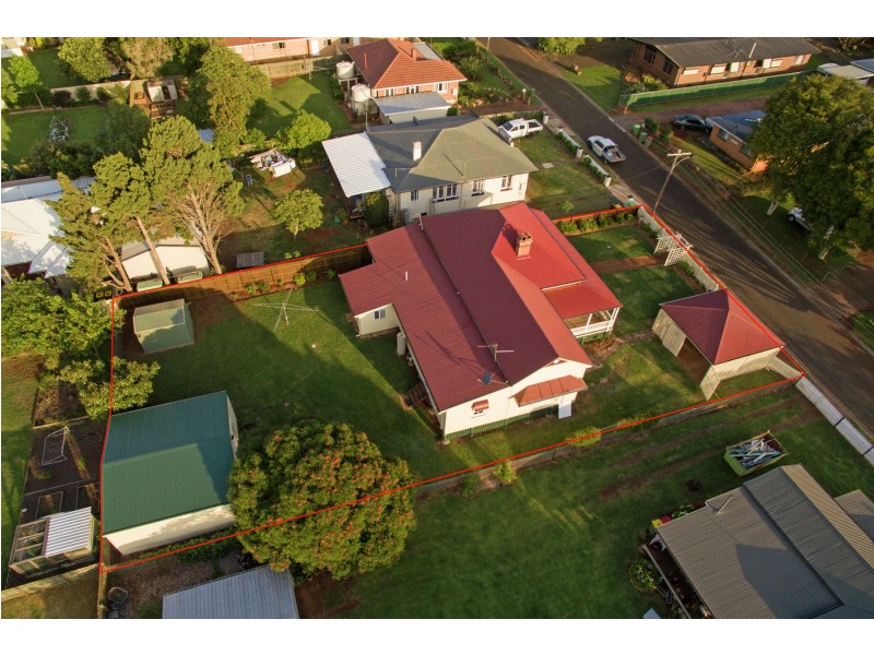 11 Potter Street, South Toowoomba QLD 4350