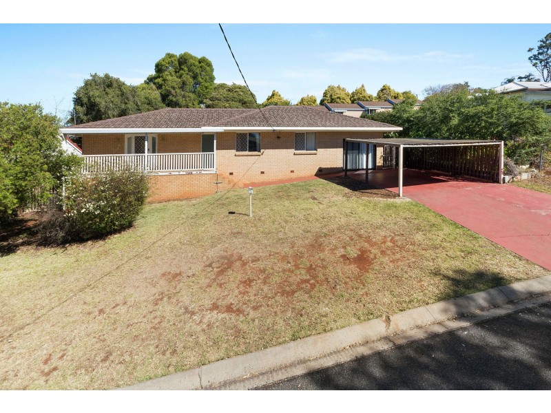 34 Cortess Street, Kearneys Spring QLD 4350