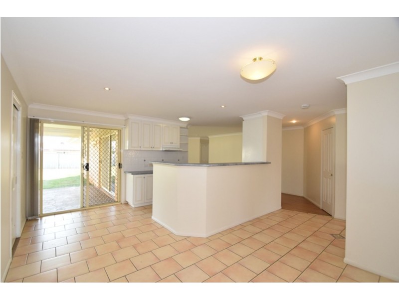363 Spring Street, Kearneys Spring QLD 4350