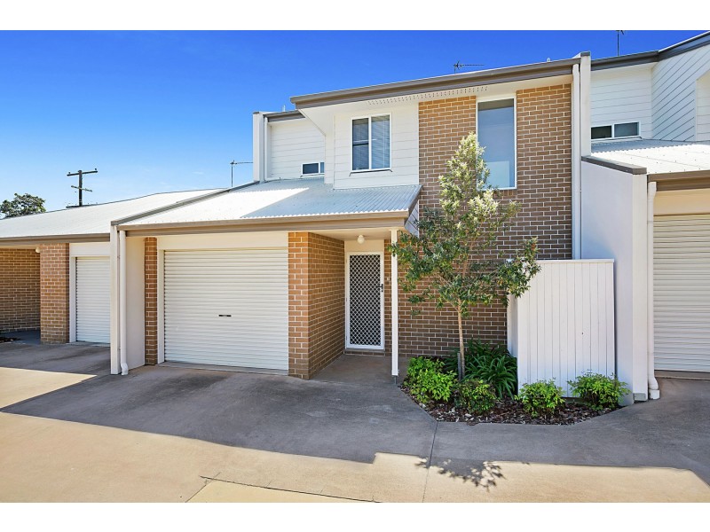 2/46 Gordon Avenue, Newtown QLD 4350