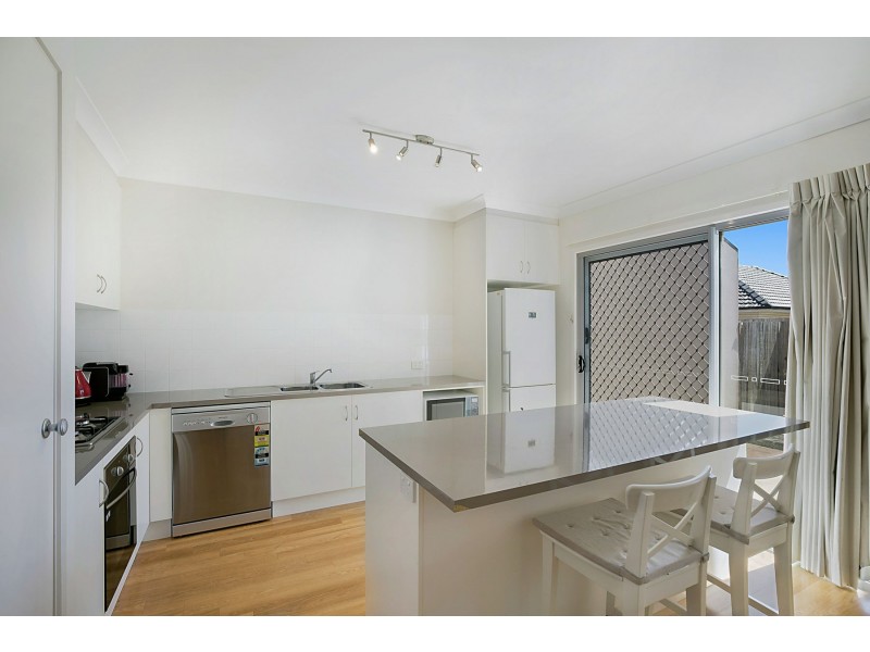 2/46 Gordon Avenue, Newtown QLD 4350