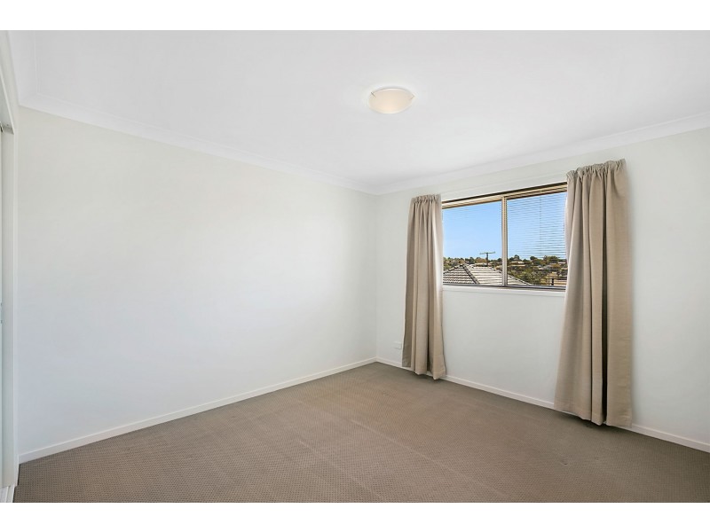 2/46 Gordon Avenue, Newtown QLD 4350