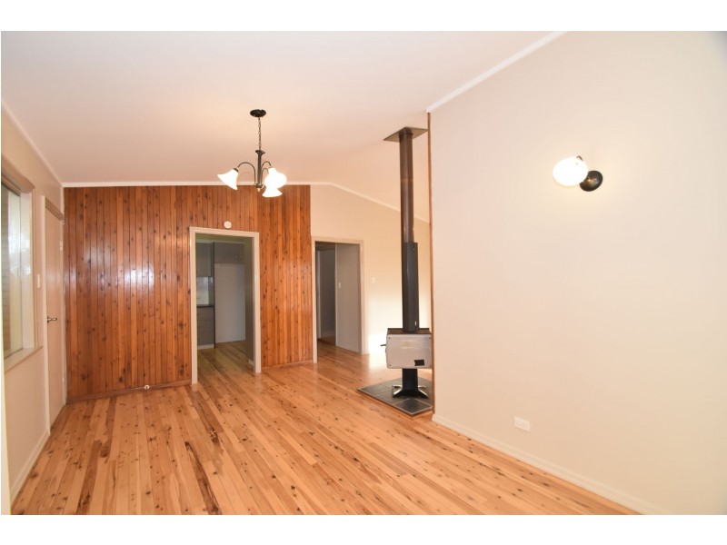 2 Roessler Street, Rangeville QLD 4350