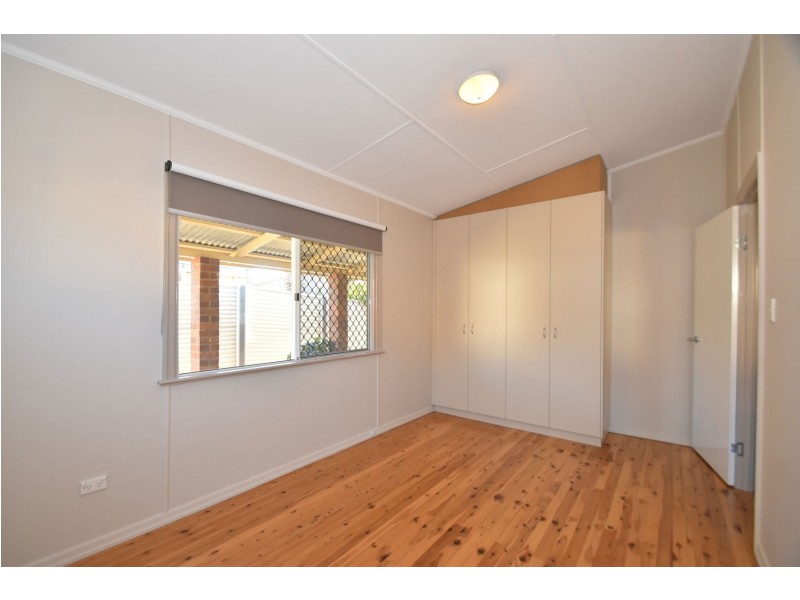 2 Roessler Street, Rangeville QLD 4350