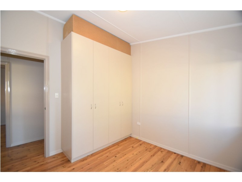 2 Roessler Street, Rangeville QLD 4350