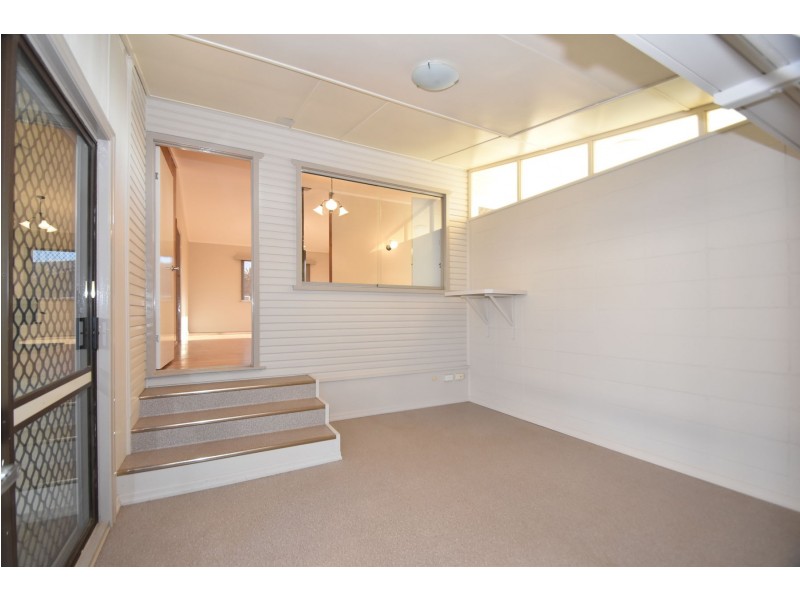 2 Roessler Street, Rangeville QLD 4350