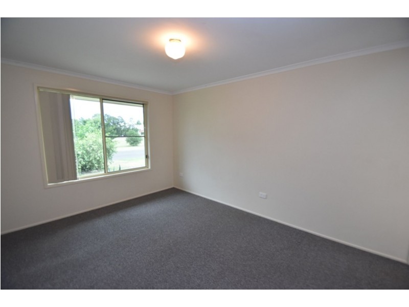 37 John Street, Cambooya QLD 4358