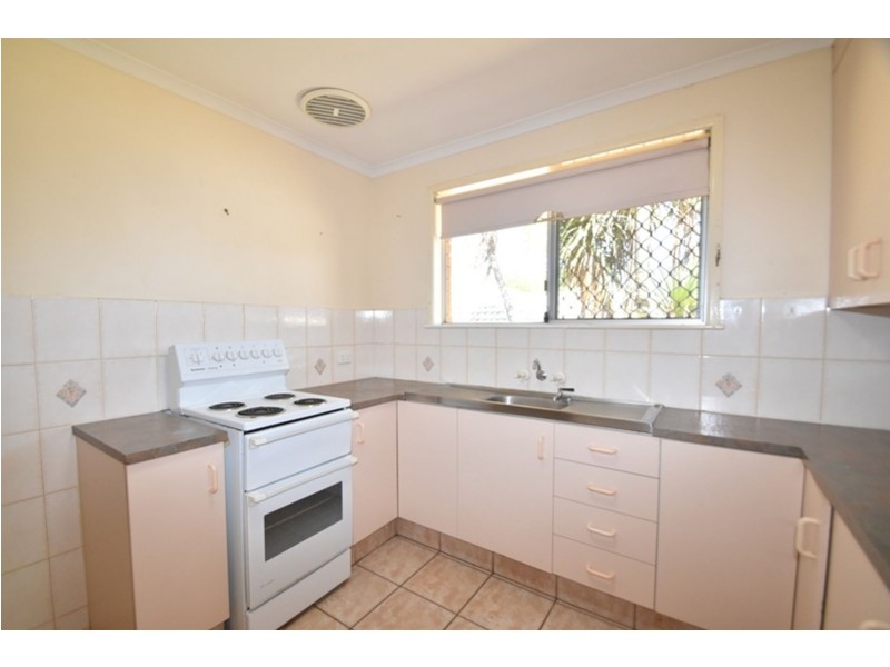 27 Friend Street, Harristown QLD 4350