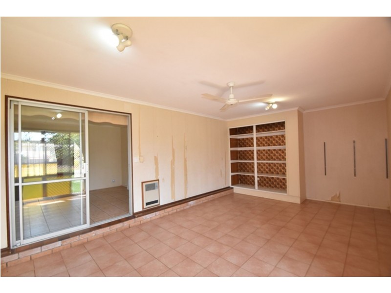 27 Friend Street, Harristown QLD 4350