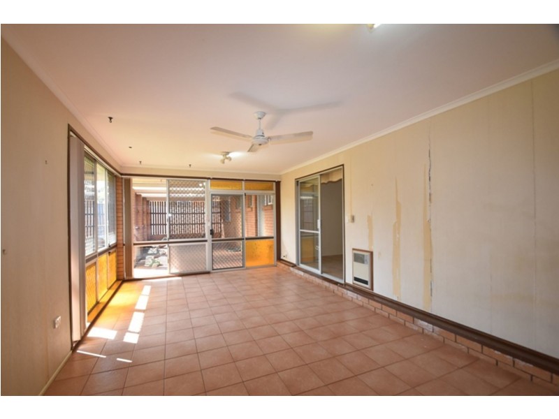 27 Friend Street, Harristown QLD 4350