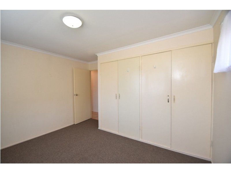 27 Friend Street, Harristown QLD 4350