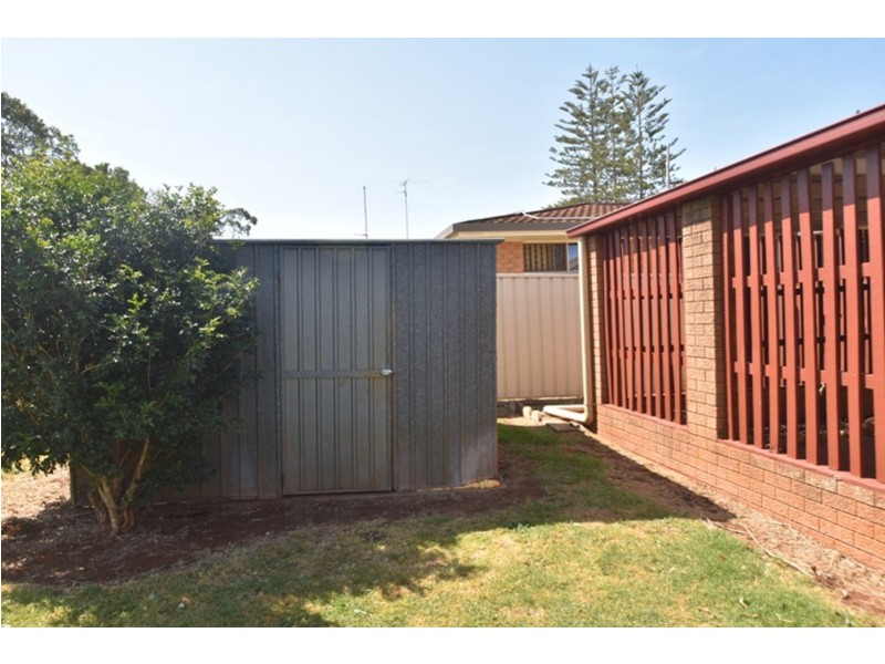 27 Friend Street, Harristown QLD 4350