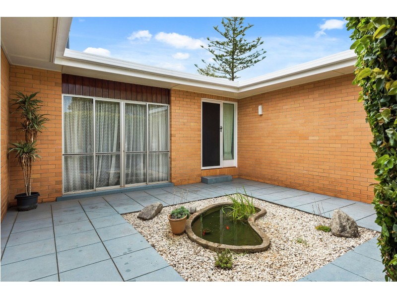 9 Skoien Street, Harristown QLD 4350