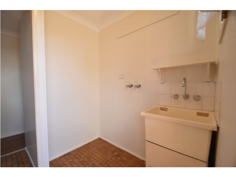 38 Wine Drive, Wilsonton Heights QLD 4350