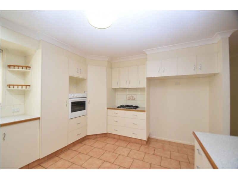 14 Wood Drive, Middle Ridge QLD 4350