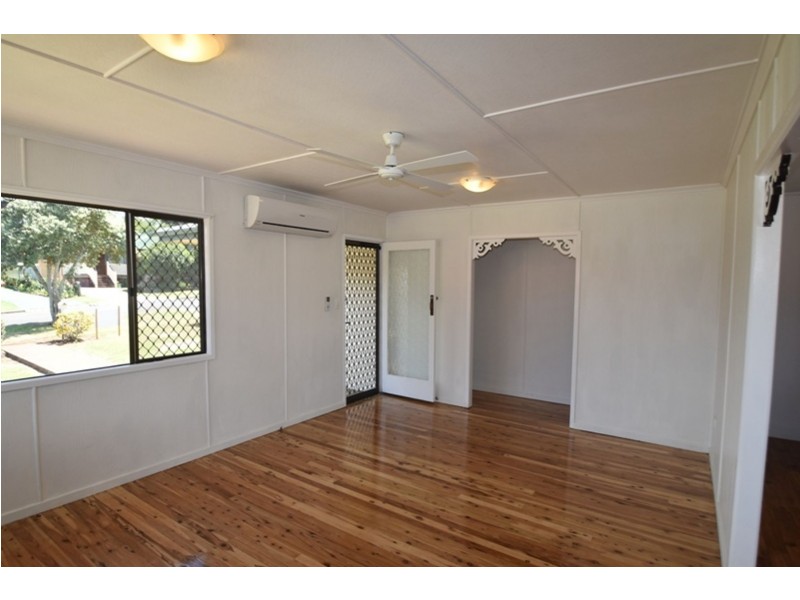 23 Dalgleish Street, South Toowoomba QLD 4350