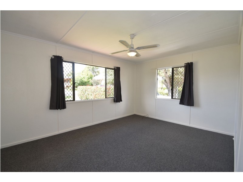 23 Dalgleish Street, South Toowoomba QLD 4350