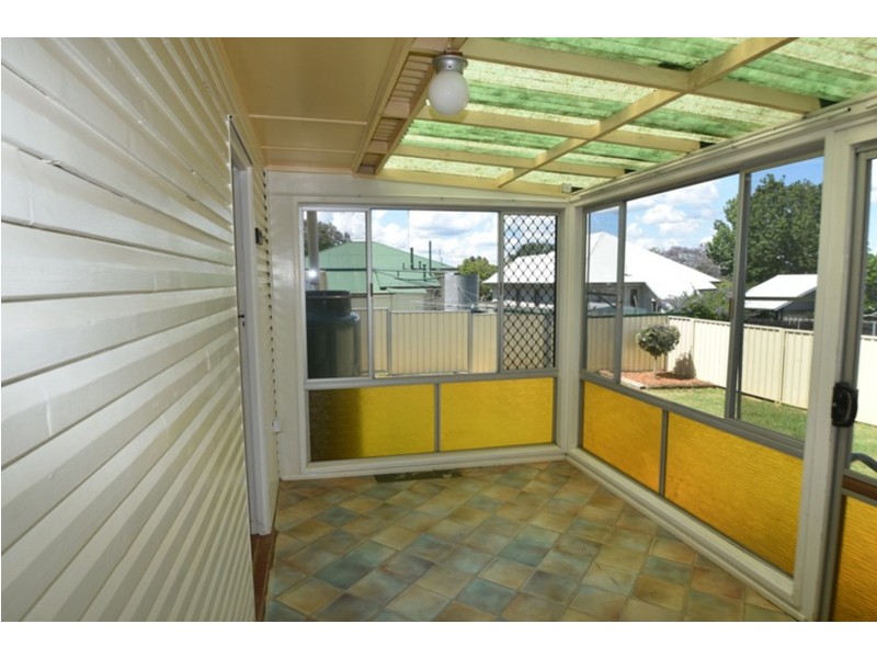 23 Dalgleish Street, South Toowoomba QLD 4350
