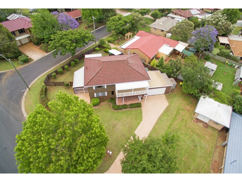 7 Bagot Street, Centenary Heights QLD 4350