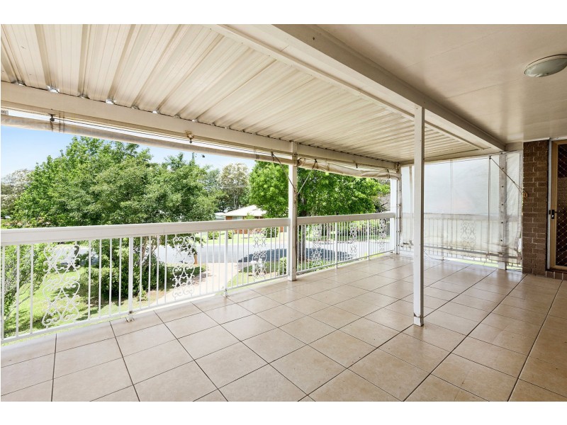 7 Bagot Street, Centenary Heights QLD 4350