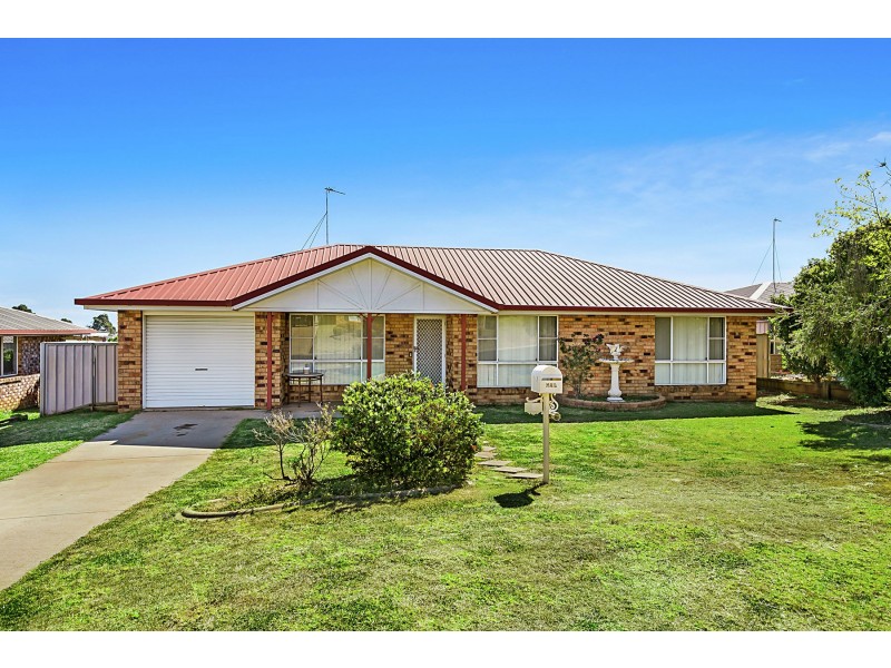 7 Blueberry Ash Court, Glenvale QLD 4350