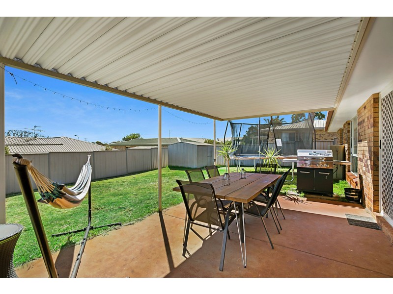 7 Blueberry Ash Court, Glenvale QLD 4350