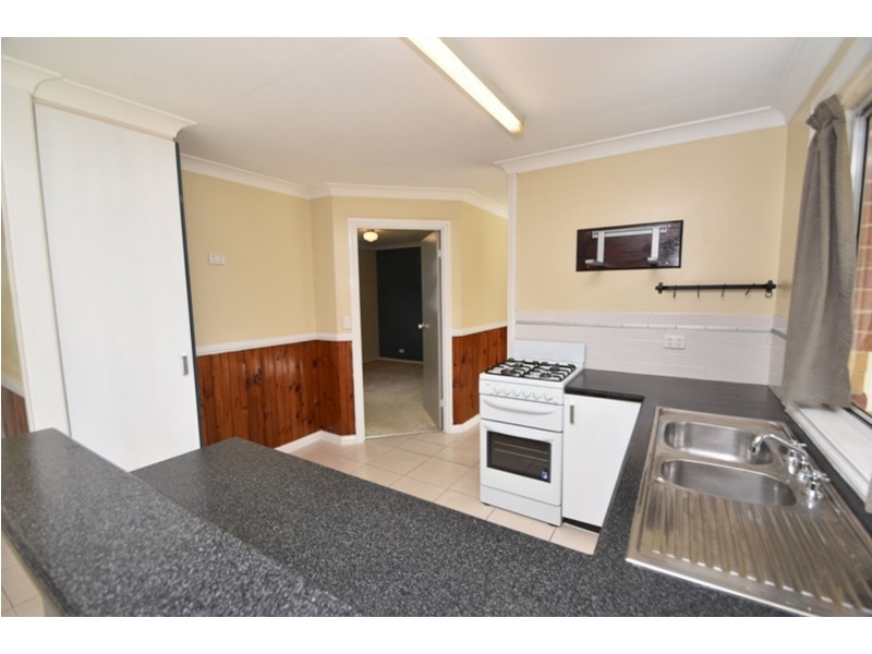 152 Hursley Road, Glenvale QLD 4350