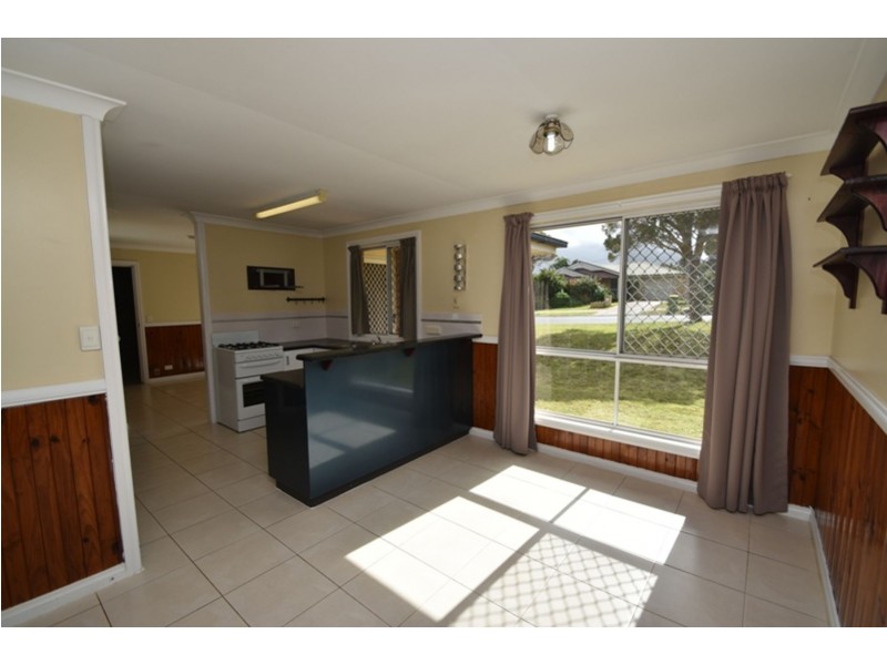 152 Hursley Road, Glenvale QLD 4350