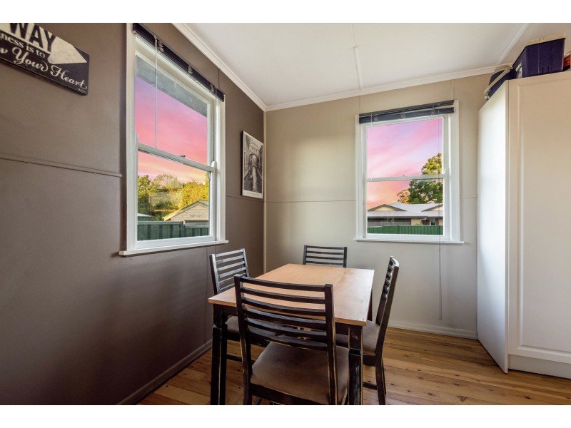 12 Merritt Street, Harristown QLD 4350