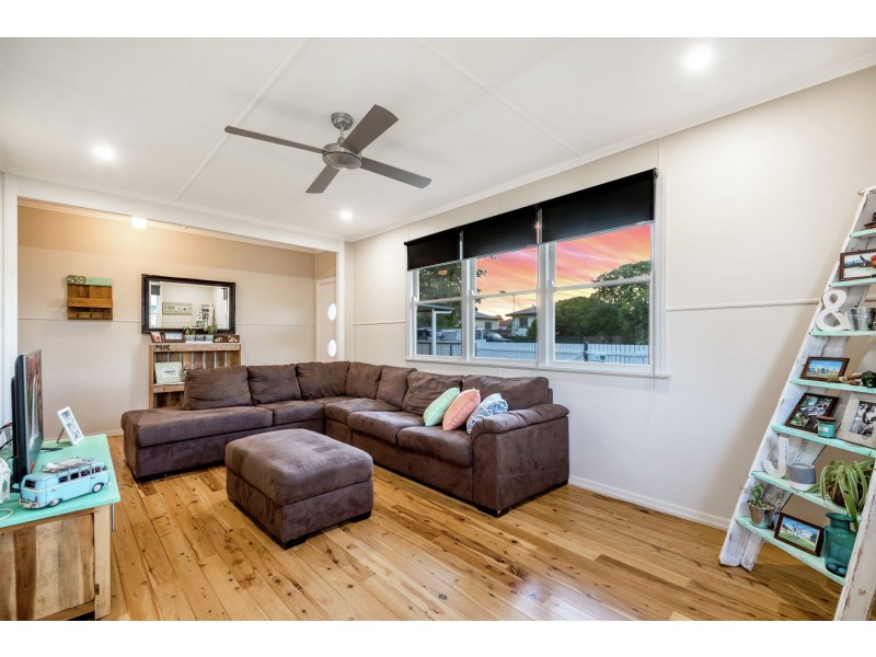 12 Merritt Street, Harristown QLD 4350
