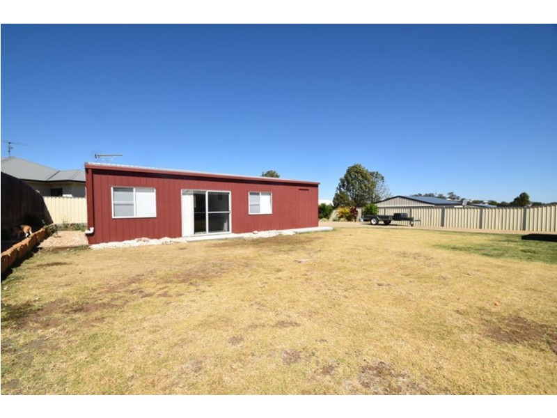 13 Sommariva Street, Westbrook QLD 4350