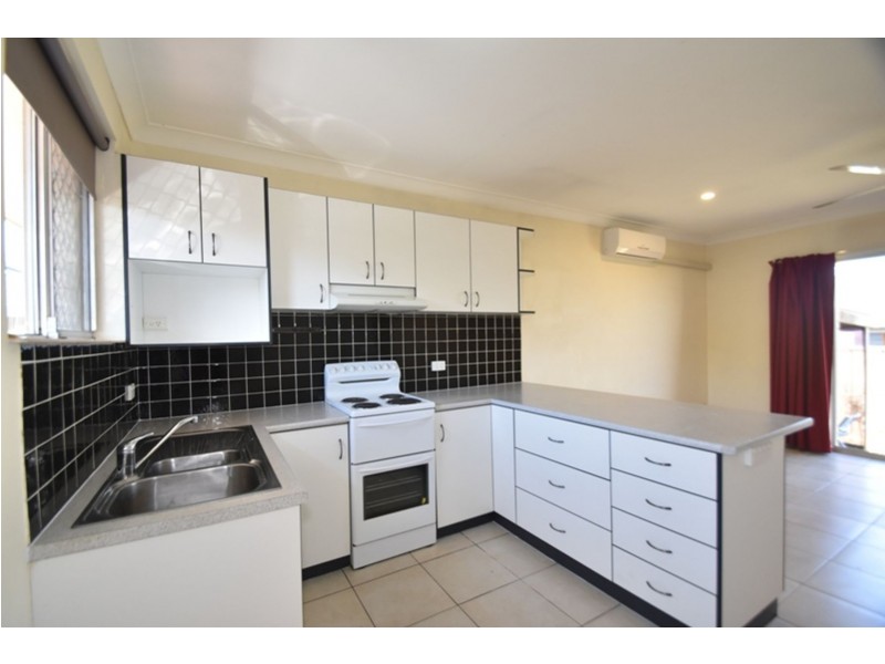 4/235a South Street, South Toowoomba QLD 4350