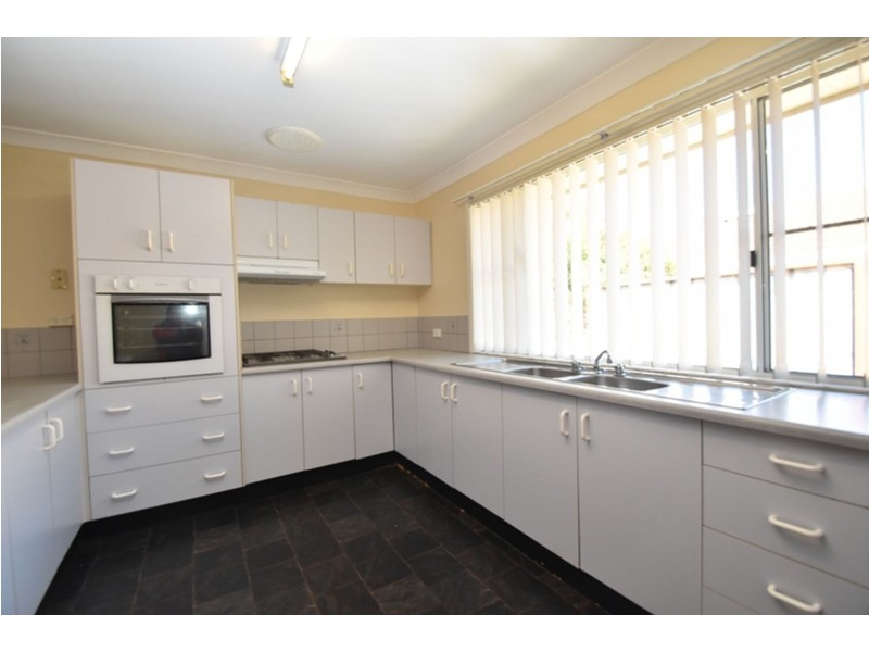 5 Qantas Court, Wilsonton QLD 4350