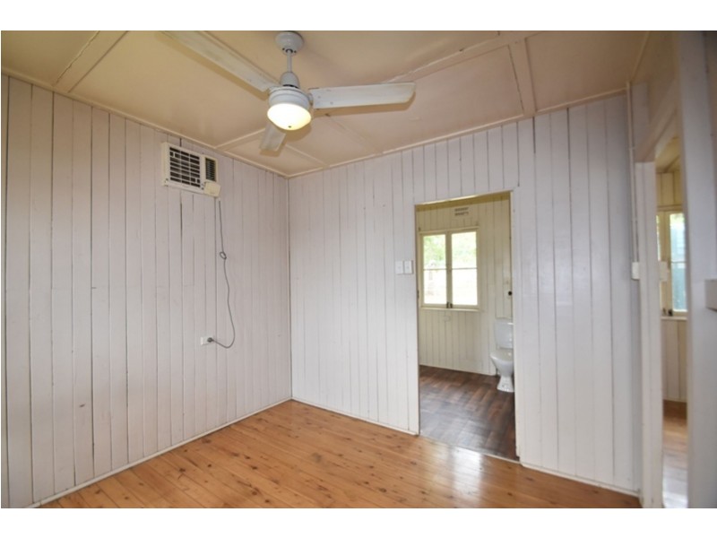 17/21 West Street, Newtown QLD 4350
