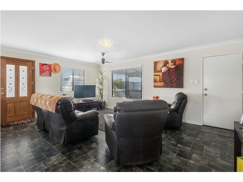 21 Curlew Street, Meringandan West QLD 4352