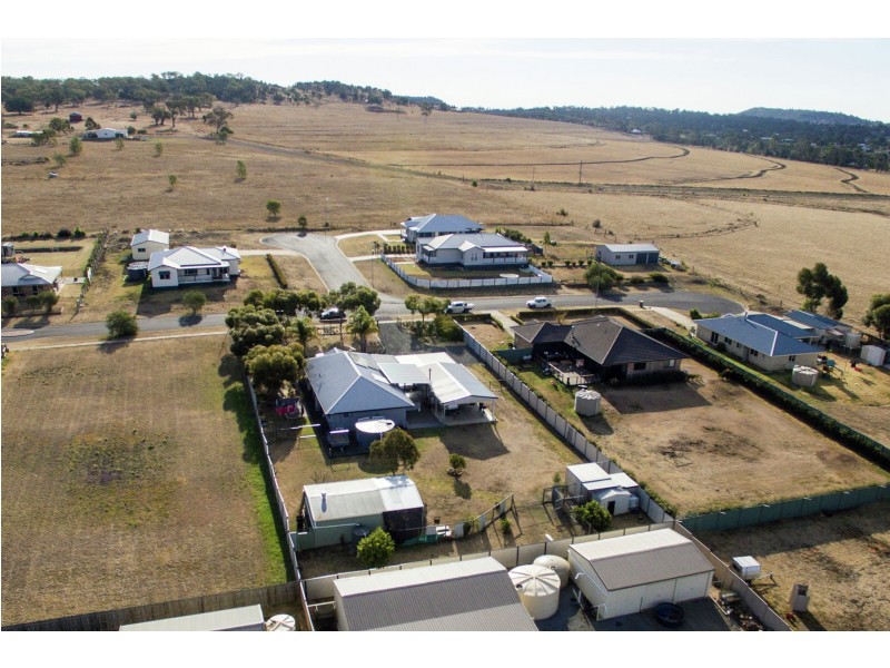 21 Curlew Street, Meringandan West QLD 4352