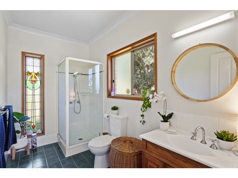 32 Murphys Creek Road, Blue Mountain Heights QLD 4350